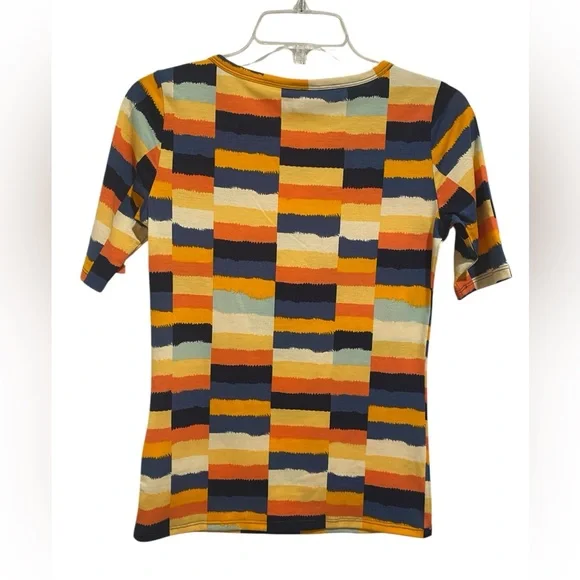 Lularoe Gigi Multi-colored Block Print Short Sleeve Tee Size XS NWT - Picture 2 of 5
